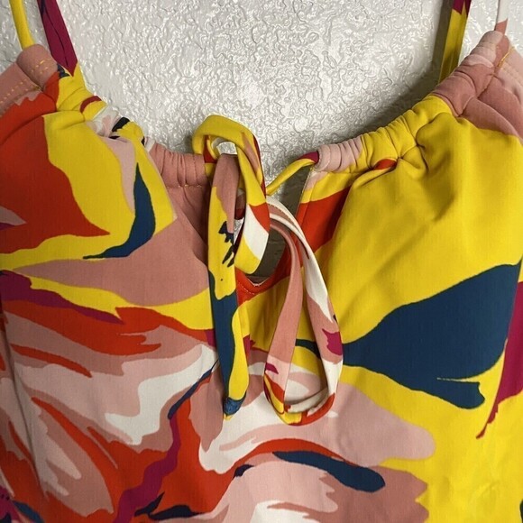 Kona Sol Multicolor Keyhole Floral Medium Coverage One Piece Swimsuit Size Large - Picture 3 of 10